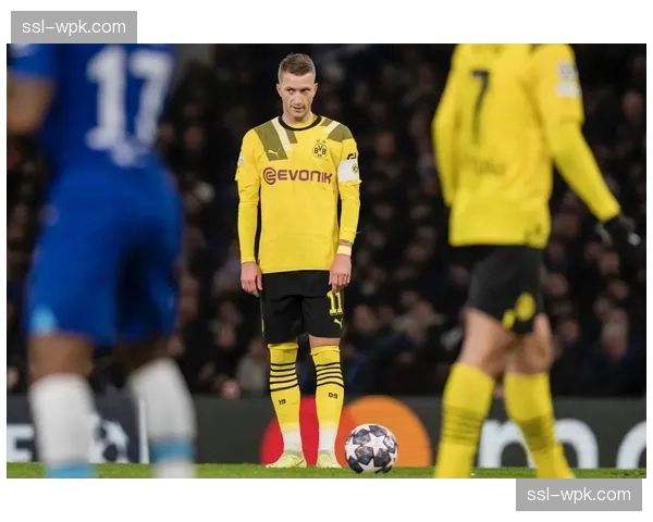 极端天气导致航班延误，切尔西全队赛前仅合练一次