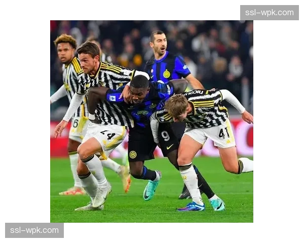 国家德比上半场结束，国际米兰1-0尤文图斯，恰尔汗奥卢点射破门